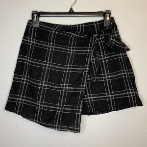 GOOD LUCK GEM Black and White Plaid Skort